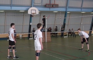 Ludivine à l'arbitrage des 2 équipes qualifiées au Championnat de France